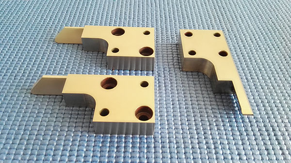 发动机箱体加工夹具压头2