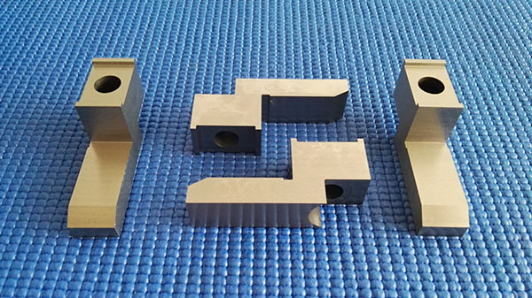 发动机箱体加工夹具压头3